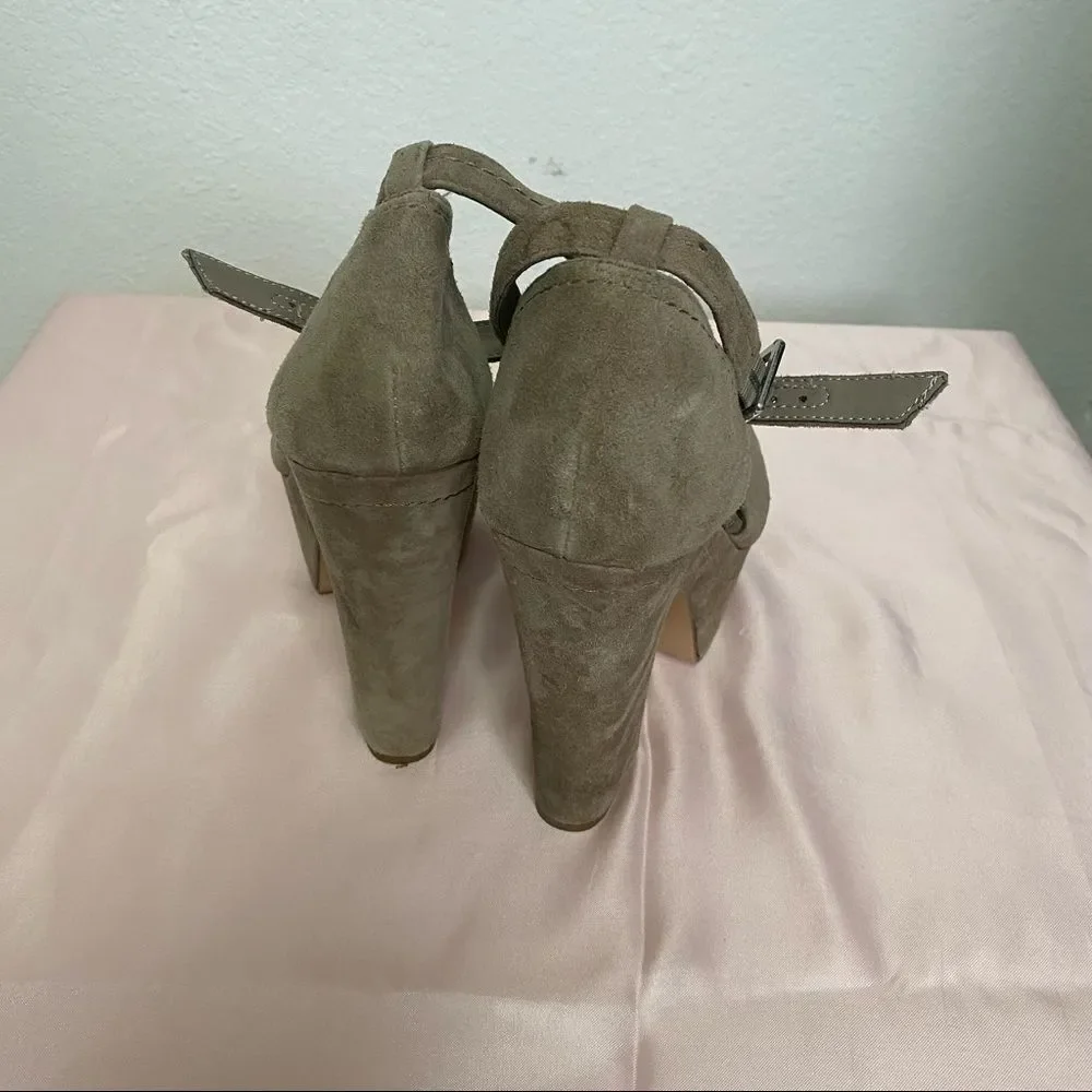 Steve Madden Gretta taupe suede platform sandals 9